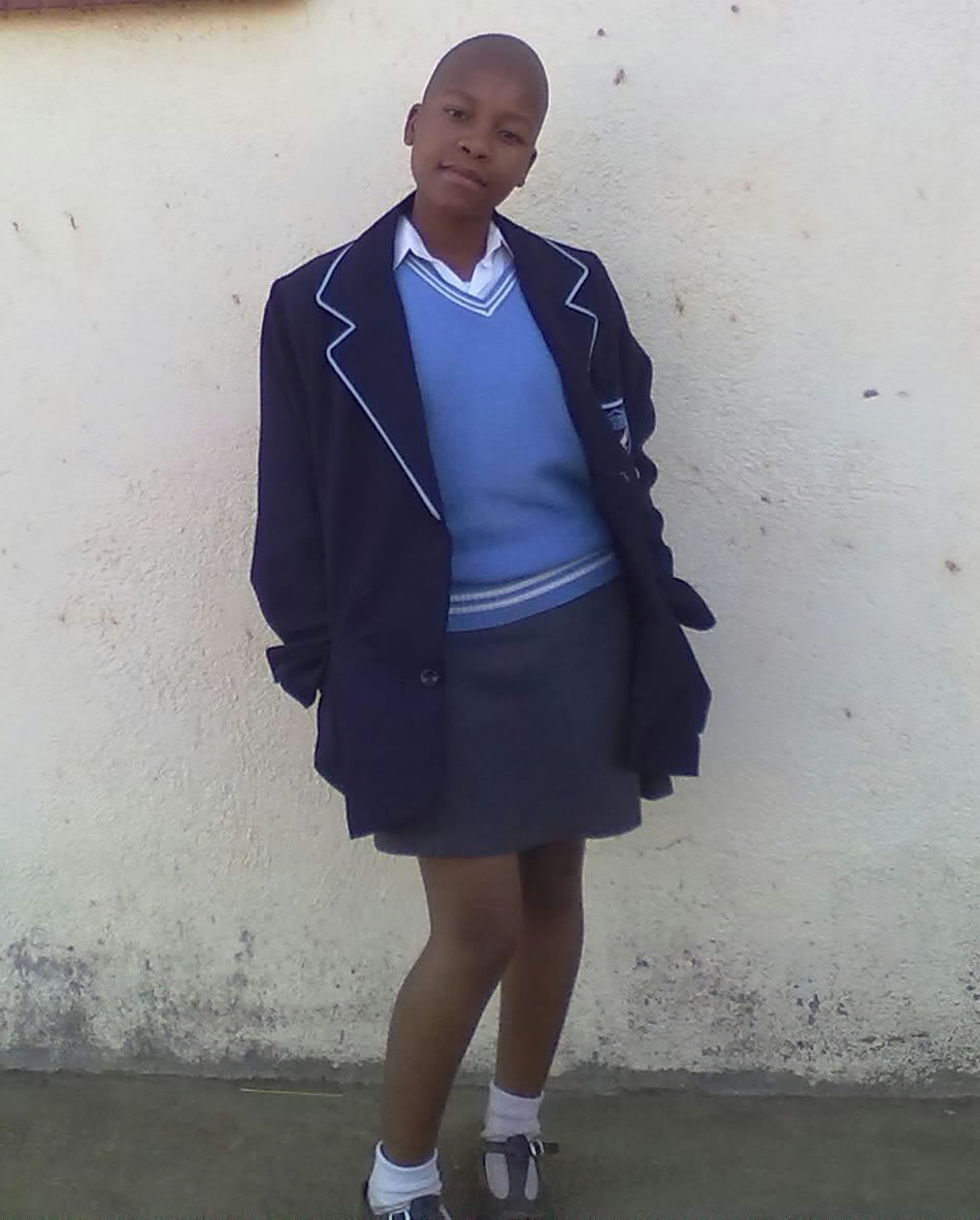 MISSMashabela's tweet photo. I've seen people get help here on Twitter and I hope I will too. This is my sister who has been missing since 2013, even up to this day we haven't heard a thing about her. We've been searching for years and I still have the hope that she will be found one day...Please retweet🙏 https://t.co/t3AkRLwu1r