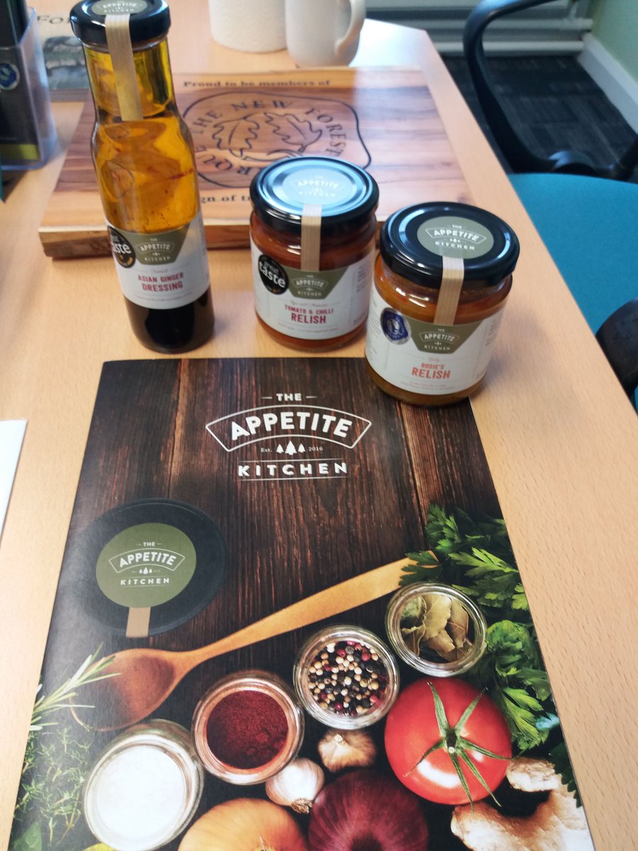 NewForestMarque's tweet photo. Claire was delighted to showcase some #newforestmarque produce this morning to Debbie& Kirsty from @TheSouthernCoop
They learnt all about @AppetiteKitchen @paulinespantry #bellsherbs @newforestfruit flour from @ElingExperience & #NewForestShortbread from @mrsthew #supporttlocal https://t.co/9UKaXaPBQl