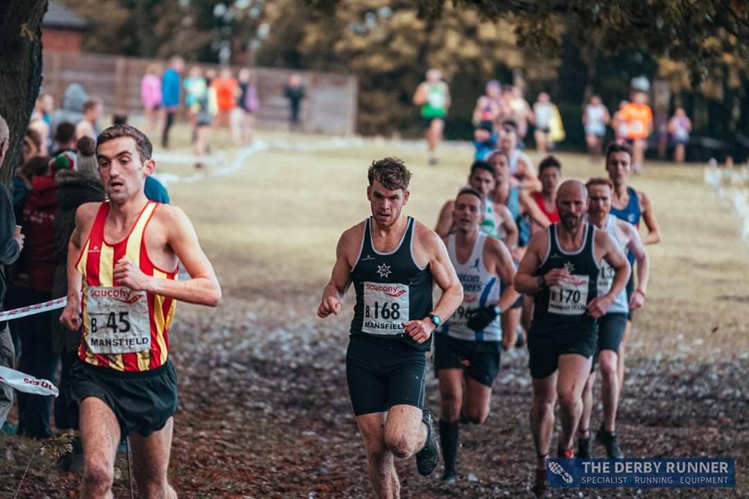 LarkRufc's tweet photo. Productive weekend running.
Saturday #NationalXcRelays - @RotherHarriers Top 20 ☑️
Sunday Canal Race 🥇💪🏻
#ukrunchat #runr #running
Now for a couple of easier days running before back on track for a speed session Wednesday.
#TeamBlizard https://t.co/0VC8OJEgHW