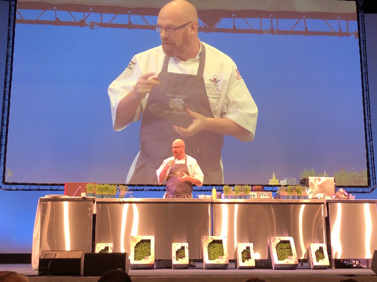 ScotHot_'s tweet photo. Watching multi award winning competition chef and Michelin started chef @Hulstone doing what he does best @scottishchefs #scotchefconf2019 all about #localingredients #zerowaste #competitioncooking https://t.co/IgSukI29Jx