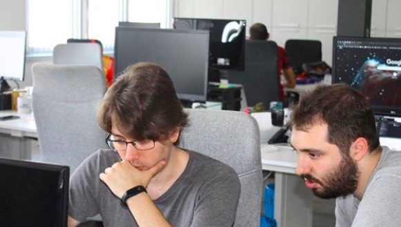 Monday Vibes
Dilluns plens d’energia ————————————————————— #digital4andorra #digital #digitalart #monday #dilluns #andorra #lunes #developers #escaldes #work #ecommerce