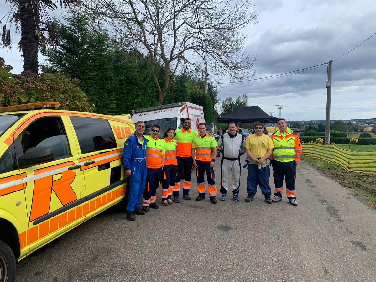 transinsa's tweet photo. 🚑 Este fin de semana nuestros #TES han estado velando por la seguridad de los asistentes de varios eventos en los que #Transinsa ha estado presente 👇
📸 10º @RSVilladeLuarca
📸 @coparodicar
#PersonasQueAyudanAPersonas
#DeporteSeguro https://t.co/cMqgWU3mUB