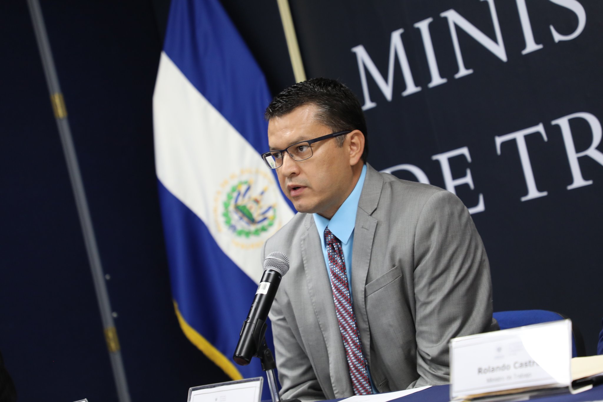 Ministerio de Trabajo on Twitter "El senador del Estado de Arizona