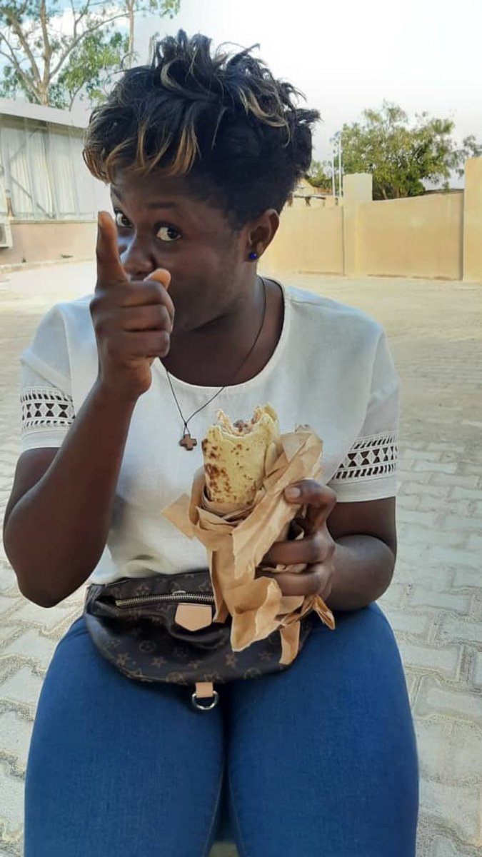 finegirlCoco's tweet photo. Never be caught unfresh
But just look at me πI was caught unfresh ππΌββοΈ every bites of cocoβs shawarma is juicy and meaty #josfoodieclub #jostweetercommunity #JosTweetIt #JosFoodFestival https://t.co/1IqFmY378x