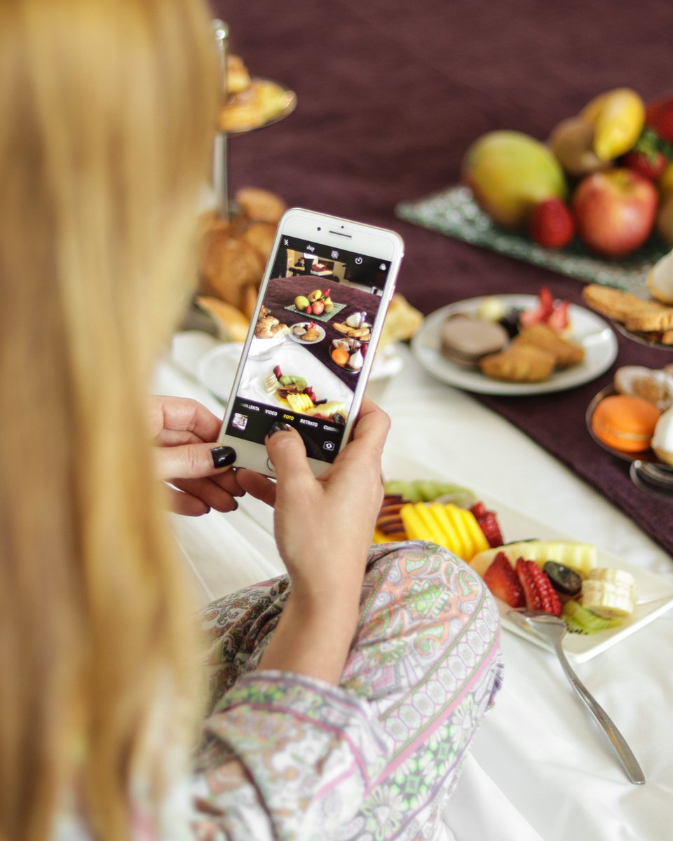 ¿Te gustaría empezar el día con la magia de nuestro room service? La mejor noticia es que si reservas viernes, sábado y/o domingo, tenes un 20%off sobre nuestra mejor tarifa y una botella Costa &amp; Pampa Extra Brut de cortesía. Hacé tu consulta: 57767700 // reservas@hotelmadero.com