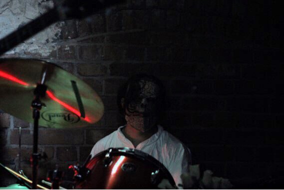 garfish_cheunk's tweet photo. Photos from our Halloween gig, call me the knock off @jayweinbergdrum https://t.co/BwMUBxZDIg