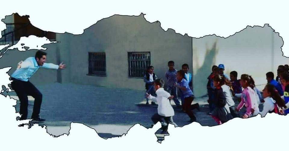 #KasımdaMüjde60BinAtama

Öğretmene verilecek en anlamlı hediye, onu öğrencilerine kavuşturmaktır.

Geleceğin mimarları olan öğretmenler 24 Kasım Öğretmenler Günü'nde 60 bin atama müjdesi bekliyor.

Sn <a href="/RT_Erdogan/">rt_erdogan</a> <a href="/ziyaselcuk/">Ziya Selçuk</a> <a href="/tcmeb/">Millî Eğitim Bakanlığı</a> <a href="/BeratAlbayrak/">Berat Albayrak</a> <a href="/safran1958/">Mustafa SAFRAN</a> @hmzaydg