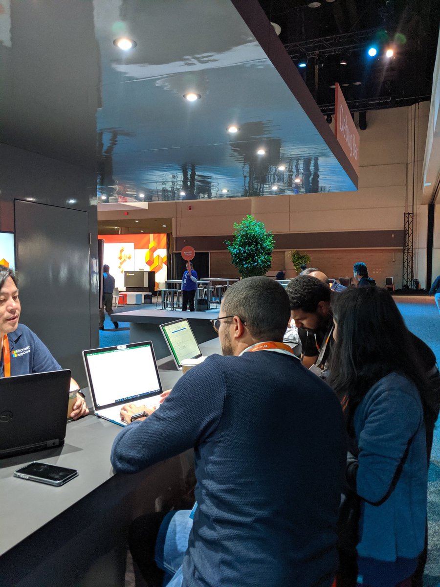 chris_noring's tweet image. You need help with anything #microsoft #MicrosoftIgnite2019 Come to #DebugBar at #Theater6 @hboelman @LBugnion @slace