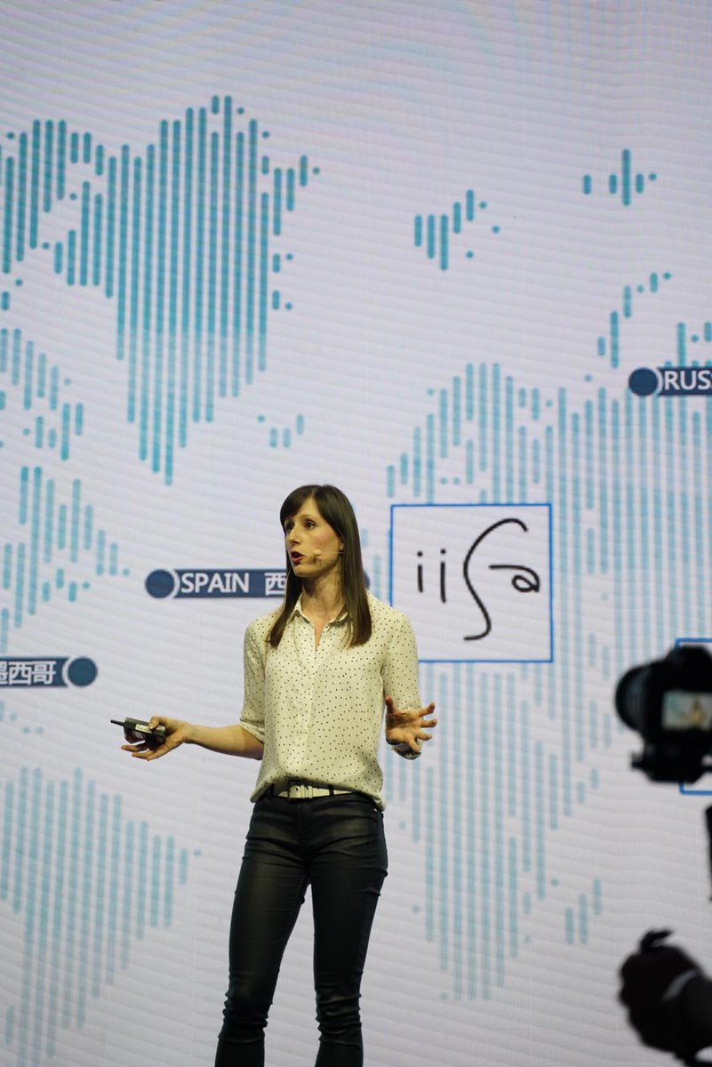 💬 #HCE2019 #InnovationDay 
Comment l'#IA peut-elle aider 19 millions d'enfants dans le monde entier ?

Marta Ortin Obón , co-fondatrice de @DiveMedical, partage son expérience ⤵️
#Tech4All