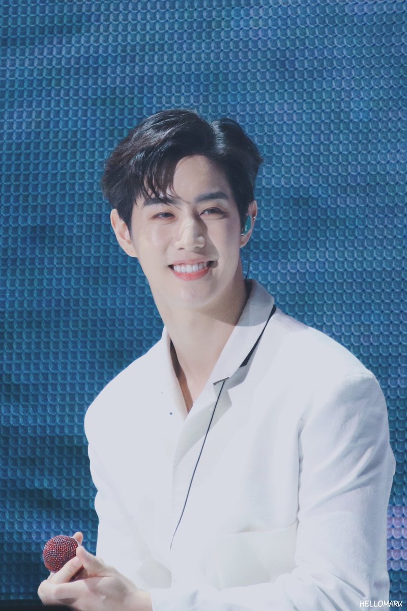 hellomark0904's tweet image. 191104 #마크 수고햇 싸랑해💚
#GOT7 #MARK #갓세븐 
#GOT7_YouCallingMyName
#GOT7_니가부르는나의이름