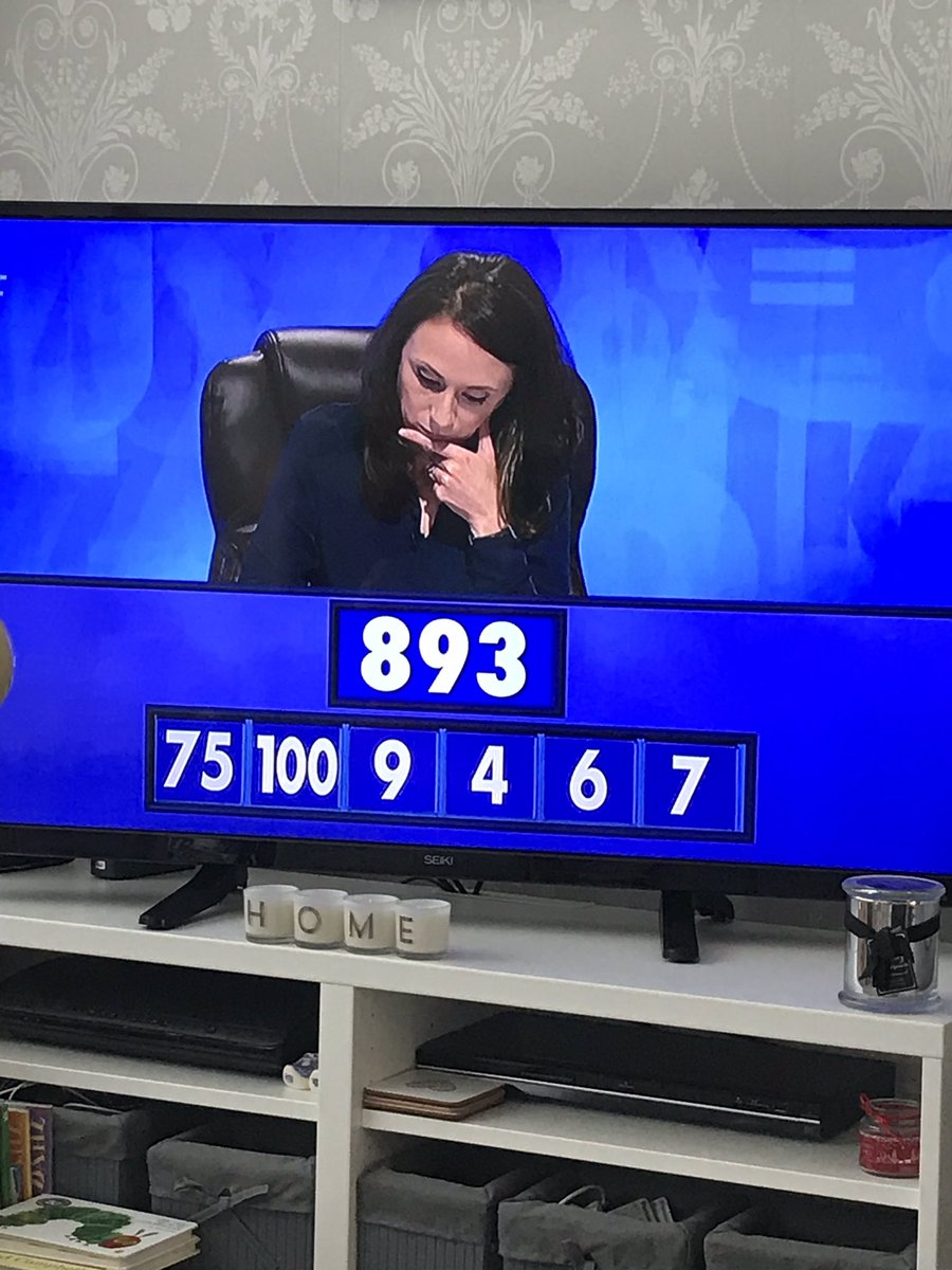 _bethiee's tweet photo. Contestant says “896” 🤦🏼♀️🤣 #channel4countdown https://t.co/1PsN5xA9ZH