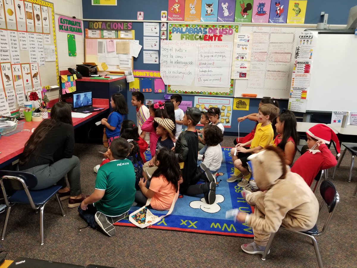 ImmersionNc's tweet photo. Students from 1rst grade #SpanishImmersion @BaileyElementary had a cultural exchange activity where they could speak with a group of students from #colombia  sharing about their culture. @ParticipateLrng @nrms_pbis @NRMPSTechSvcs https://t.co/MLf8nBOseZ