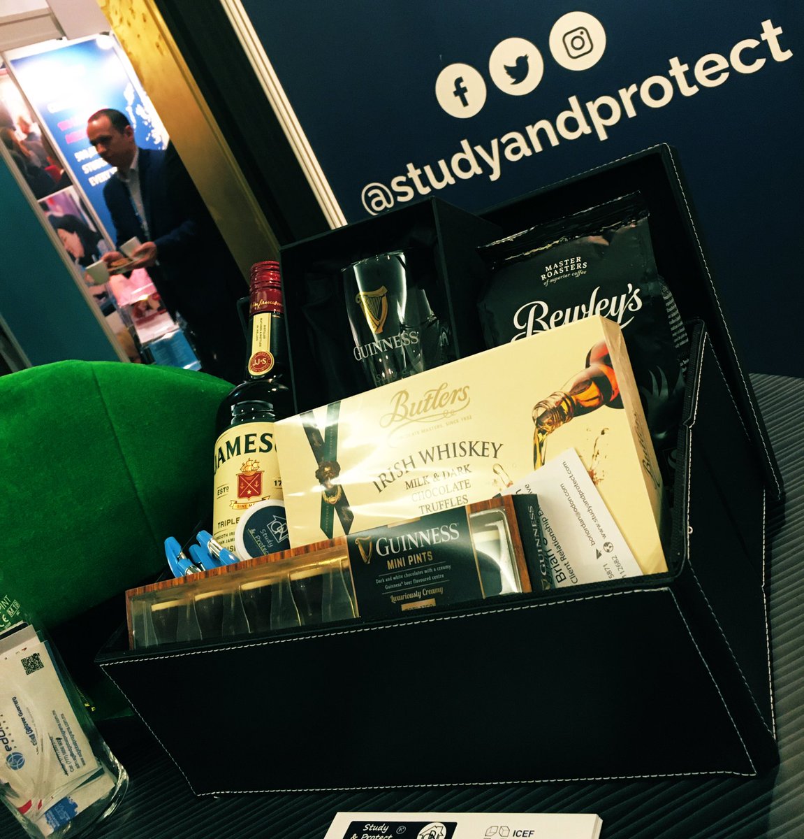 studyandprotect's tweet image. #ICEFBerlin2019 we’ve got a hamper to giveaway before 6pm! Drop over to Booth #36 to be in with a chance to win! 💚