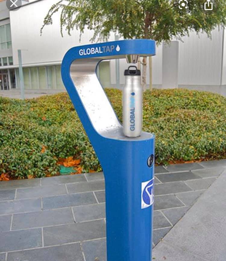mayor_co_cork's tweet photo. Good news for our battle against plastic pollution.
@corkcoco have approved installation of a public water refill station at Astna Square in Clonakilty as a pilot. A counter on the unit will measure usage. So it's important we use it #plasticfree. https://t.co/LHOpxiO2on