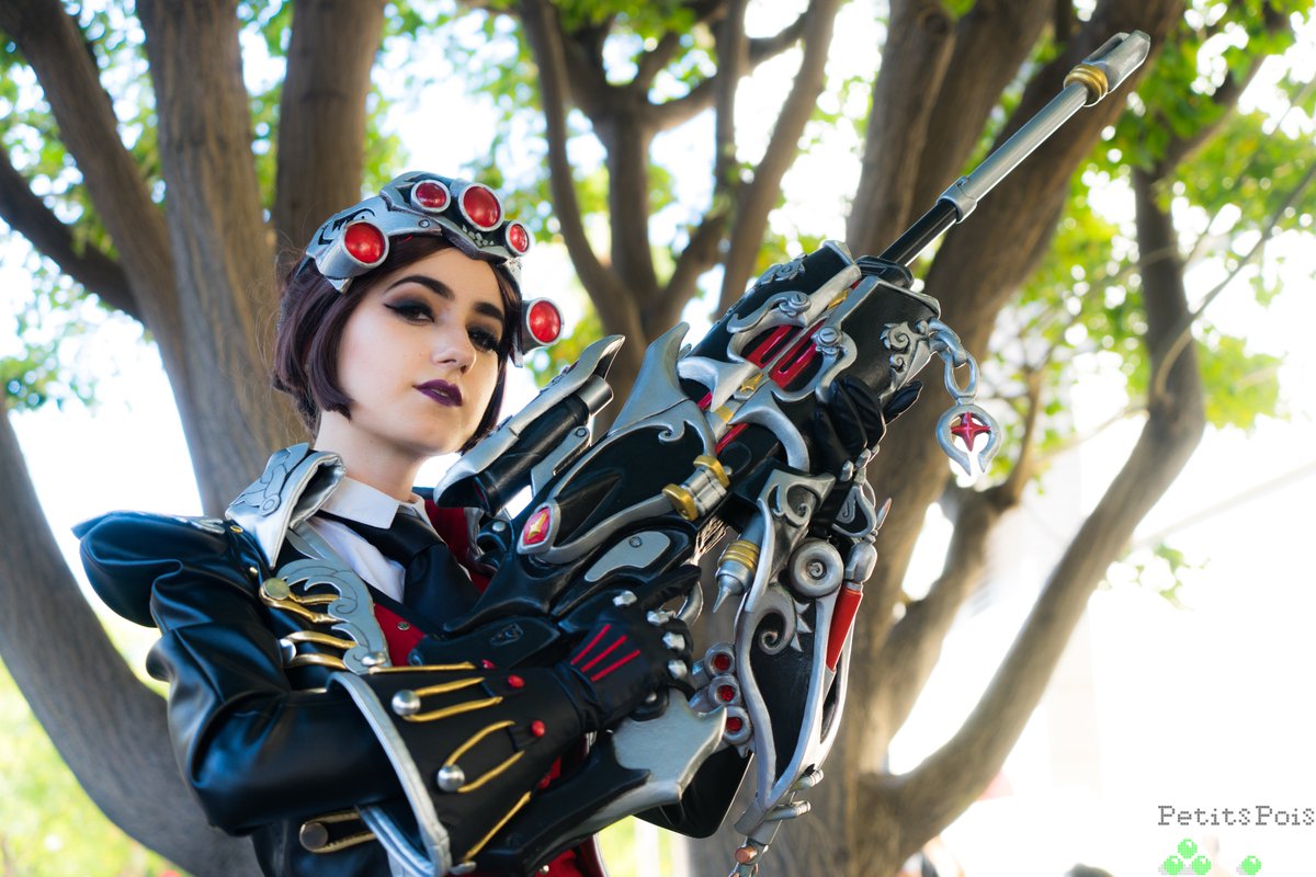 petitspoisphoto's tweet photo. https://t.co/yyxtYFuGPQ

"I'll be sporting and give you till the count of 100."

Model: @pileofrox [&amp; IG] | Roxanna Lee Cosplay​ [FB]
Character: Huntress Widowmaker
Source: Overwatch

#cosplay #animeexpo #AX2017 #overwatch #widowmaker #huntress #sniper https://t.co/wbZFTx3O5E