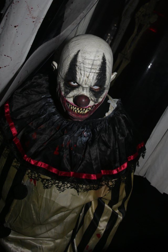 That's a wrap! Thanks for the SCREEMS this year, it was our biggest yet. Now time to get more kills for next year! ☠️🔪🔧🔪 #livethefear #Screemers