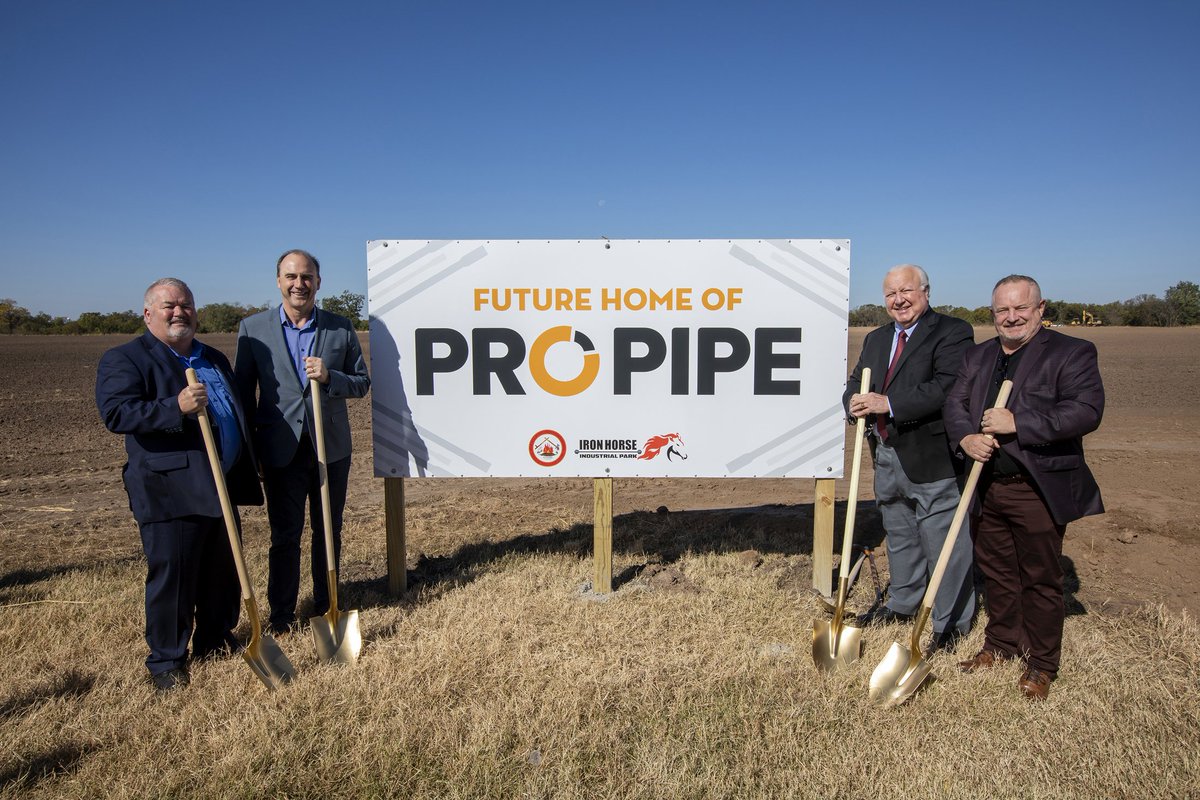 c_p_n's tweet photo. Tribal leaders, congressional reps and local officials welcomed Canadian firm Pro-Pipe USA LLC to CPN in Oklahoma, for the pipeline manufacturer’s #groundbreaking ceremony at Iron Horse Industrial Park. Read more: https://t.co/mnSXXZxoWT #Oklahoma #economicdevelopment #propipe https://t.co/geHEptO5d4