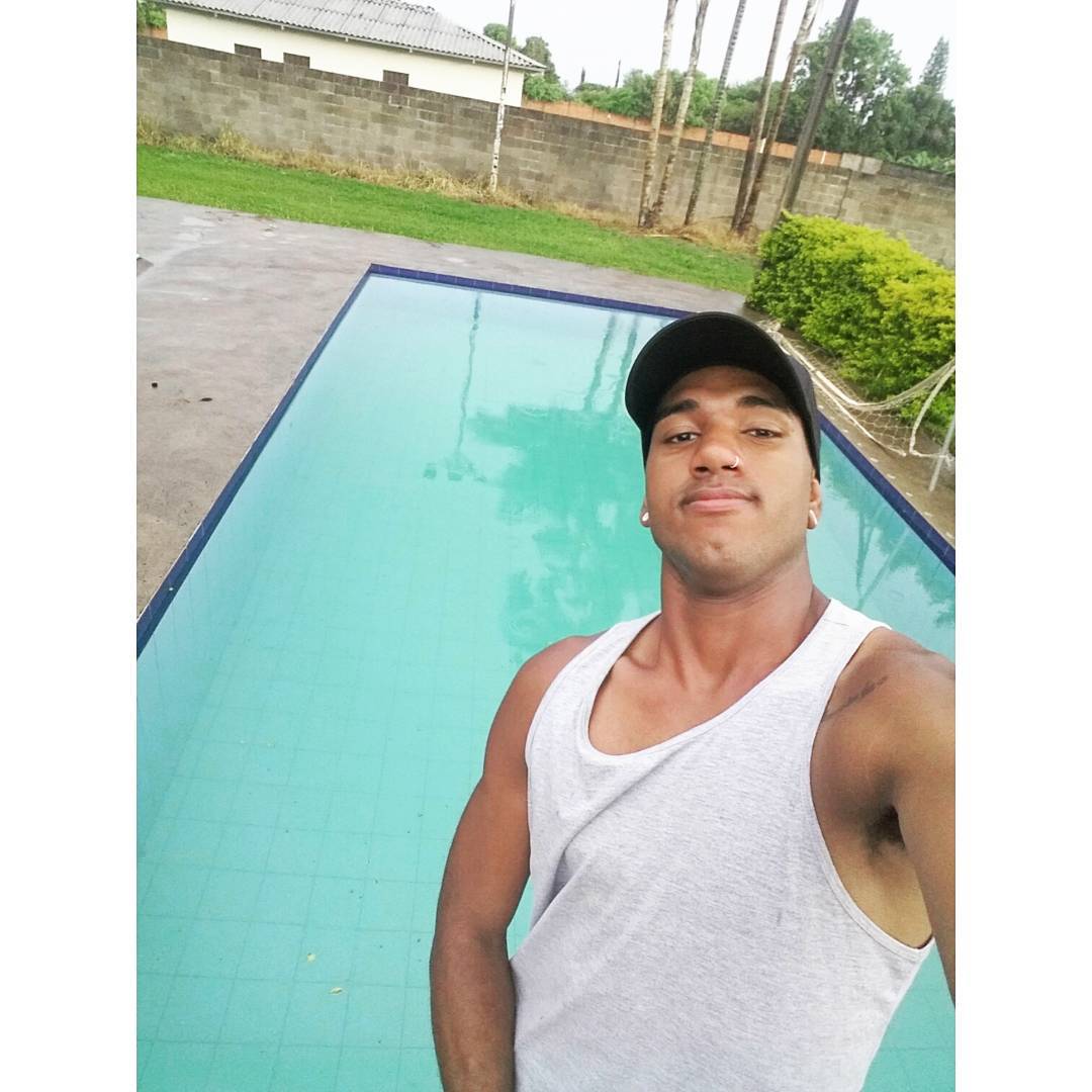 ChesDell's tweet photo. gay ass play picseinrotxxx hook up sites https://t.co/yGzy0dWMDf