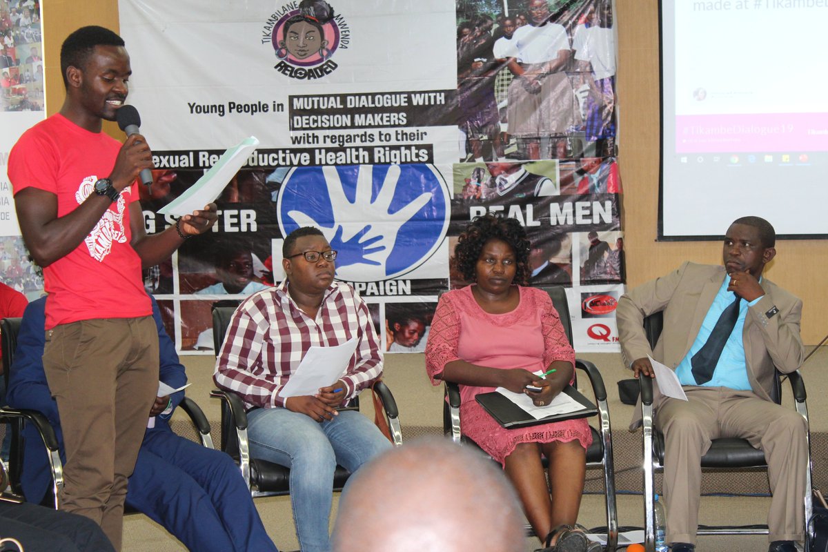 RestlessZambia's tweet photo. On Friday, 1st November, nearly 300 young people from across Zambia, gathered at a National Dialogue at the Government Complex in Lusaka to discuss the barriers young people face to accessing sexual and reproductive health information and services. 

#Tikambe
#WeAreRestless https://t.co/RSbmADcRJv
