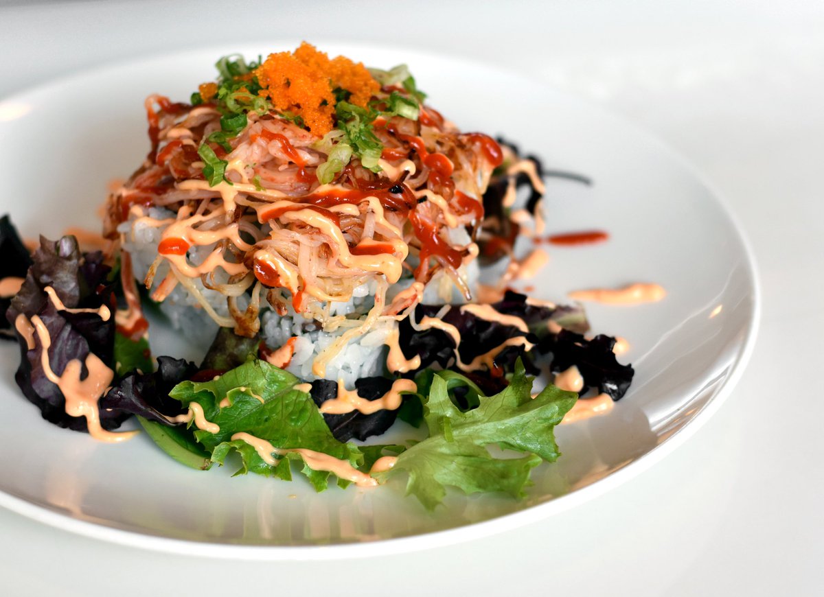 SlurpAnnArbor's tweet image. Feelin’ spicy #mondaymood #volcanoroll #sushiroll #sushilovers🍣 #mondayblues