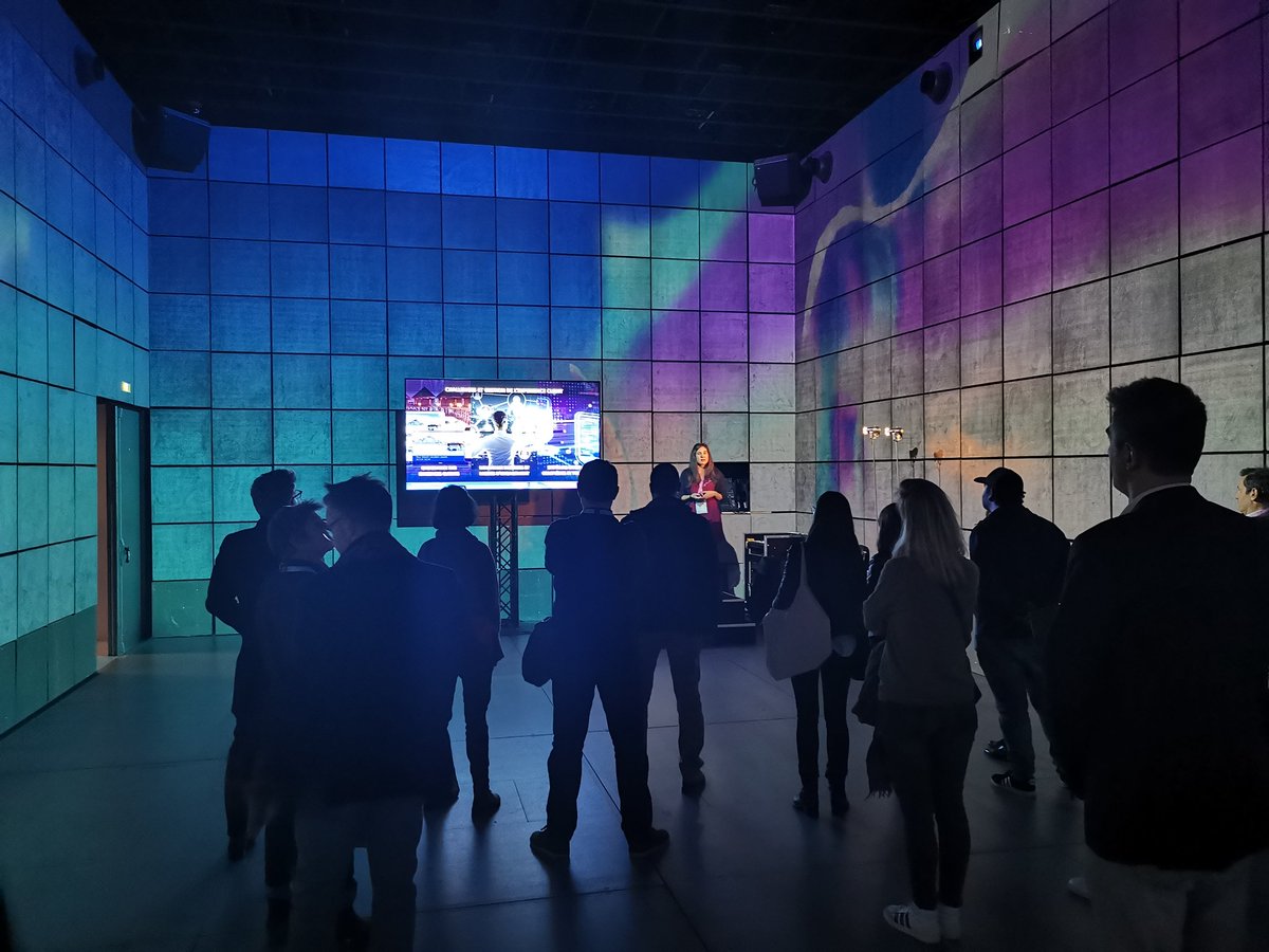 MathieuFlex's tweet image. Visite interactive autour de l&apos;expérience client par @AdobeExpCloudFR pour le #CXMSpace à la @gaitelyrique