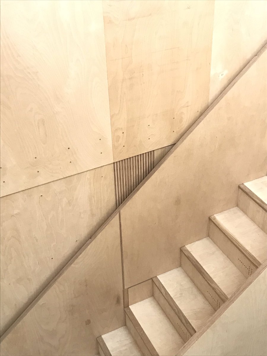 CTA_STUDIO's tweet photo. A029 Broad Stair:
Suppressing and expressing the language of automation.

An installation of a stair and gallery to explore a new relationship and evolve production methods; calibrating thresholds between quality, intensity of detail, and speed of delivery. https://t.co/cMJ2b1PtUw