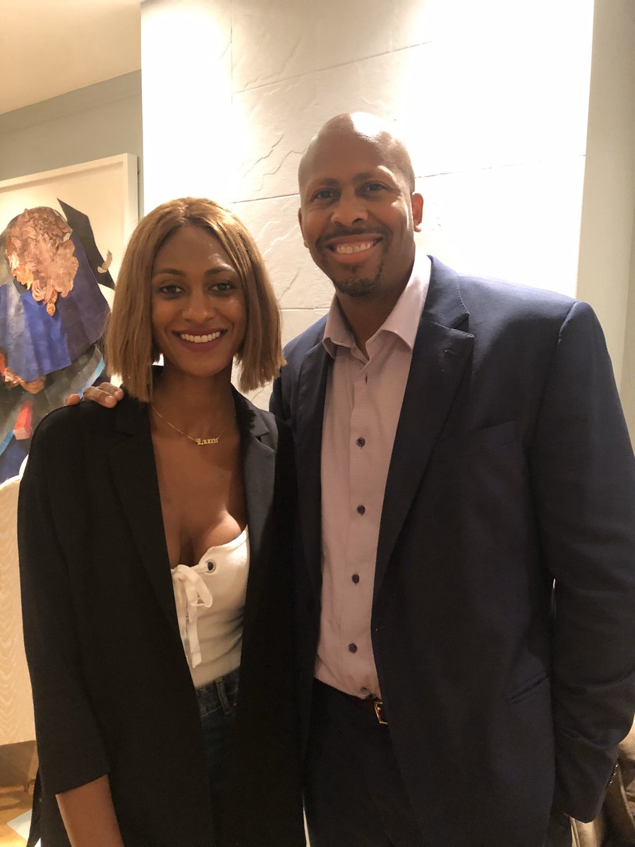 RobforOHIO's tweet image. It’s a longer interview but very good content for women or anyone seeking to succeed despite obstacles and barriers. #thepathredefined #blacktech #blackgirlmagic✨ #disruptionnow 
Episode link here lnkd.in/ej3PbMa