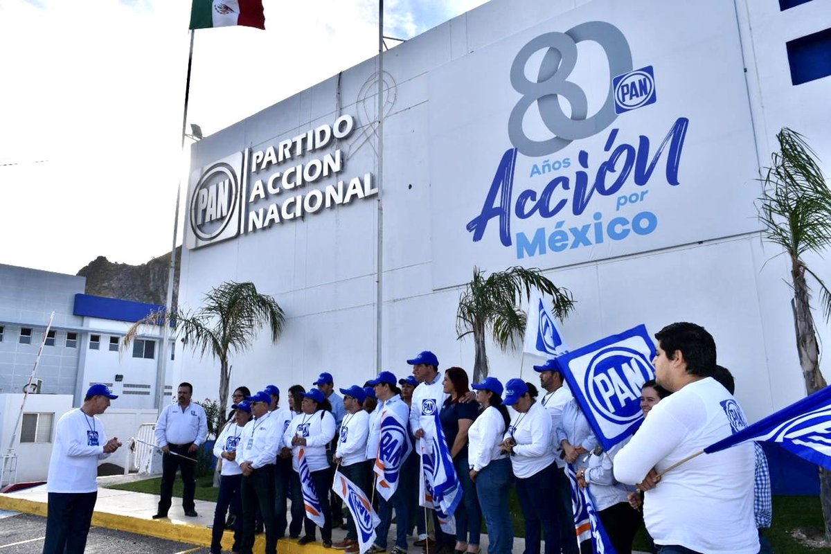 PANporSonora's tweet photo. Arranca proyecto “Ruta Azul” del PAN Sonora, donde se buscará hacer contacto directo con toda la militancia panista de cada rincón de Sonora, en su intervención el presidente del CDE, @netomunro, agradeció a todo el equipo por su valiosa participación. https://t.co/LhtgtnRhkF