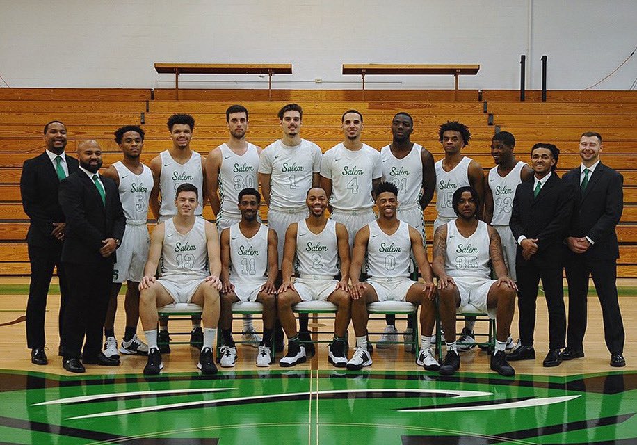 SalemTigerHoops's tweet photo. 2019-2020 Salem Tigers 🏀 🐅 https://t.co/VtoW6gZ2ek