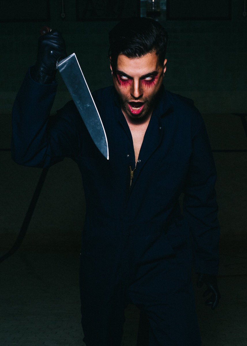 spencerink's tweet photo. “We’re all afraid of the darkness inside ourselves...” -Dr. Samuel Loomis 📸: @jasonwaltonfilm https://t.co/iHtSn0yFNe