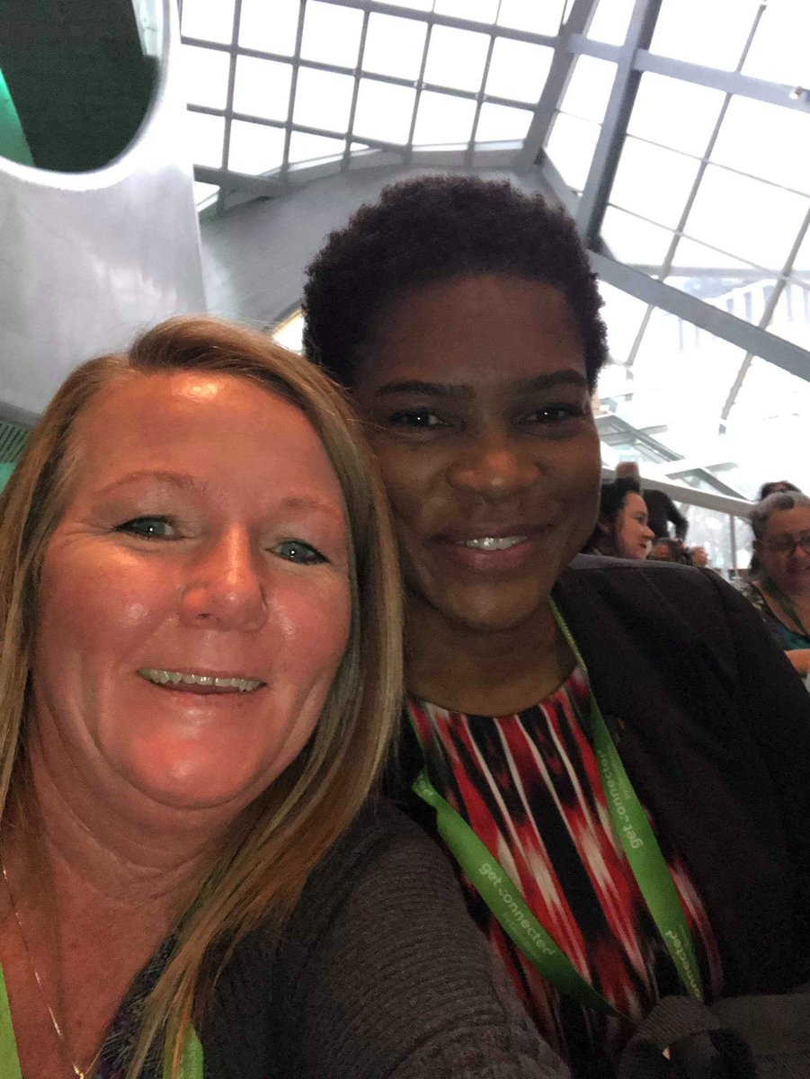 BonstarAcct's tweet photo. Bonnie is hanging out with our team member Celine and Shaun from @GuYDanSConsult #getconnectedca #getconnectedroadshowca @intuitcanada @QuickBooksCA https://t.co/ynlhOmD8uq