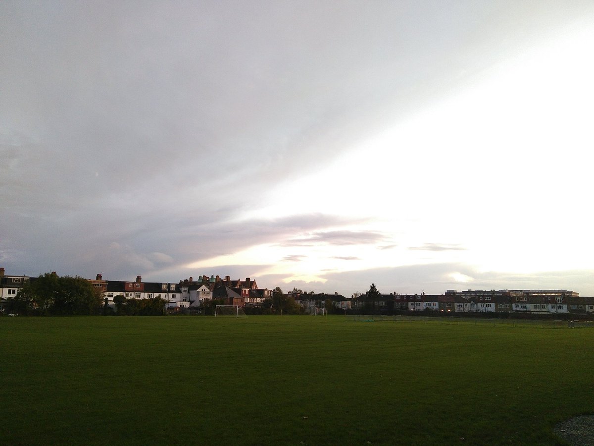 Hilary Jennings (@hilaryjennings) on Twitter photo There is so much space, and sky, at Fishponds Fields - right in the centre of #tooting.  Have your say on it's future in the consultation below. There is so much space, and sky, at Fishponds Fields - right in the centre of #tooting.  Have your say on it's future in the consultation below.