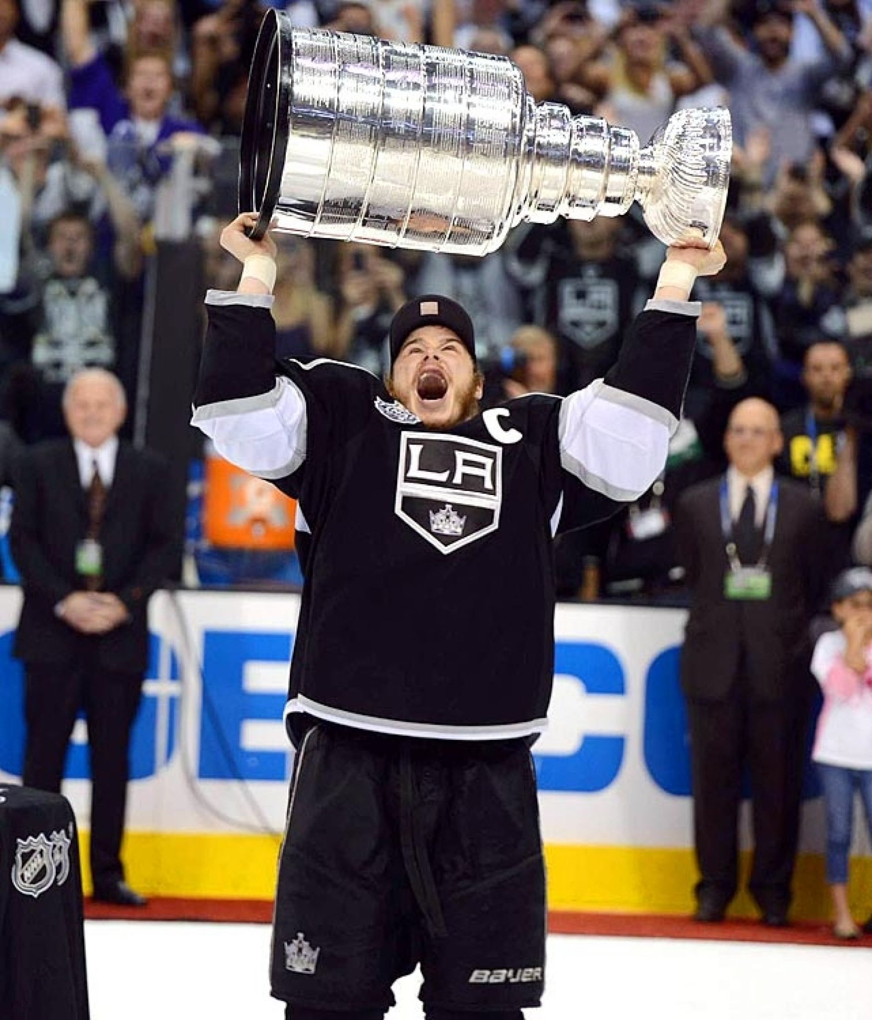 Happy birthday to forward Dustin Brown, who was born on November 4, 1984.  