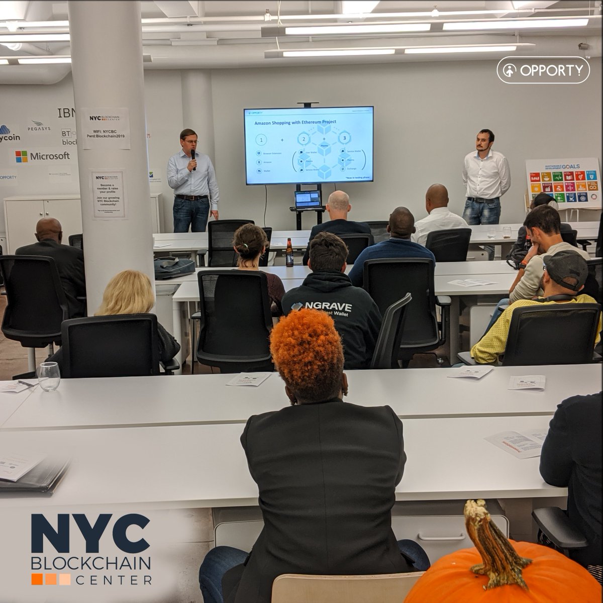 OpportyBP's tweet photo. The Opporty team is here again to share more photos from our member showcase last week. Many thanks to NYC Blockchain Center. Have a wonderful tech week!

#Opporty #NYCblockchaincenter  #NYC #Blockchain 🎃 https://t.co/mweXlmE6xW