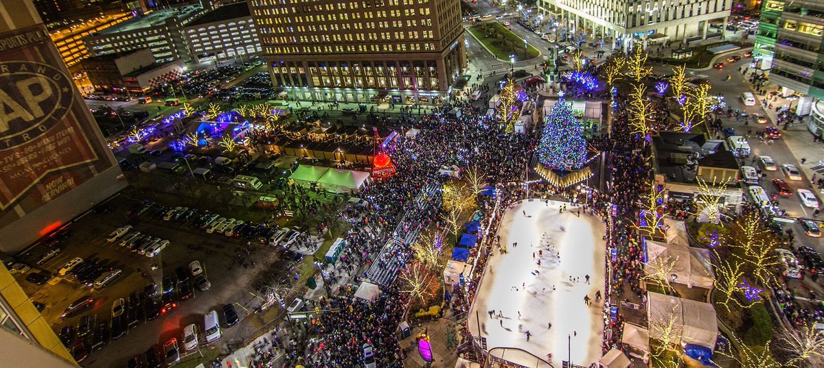 ElementDetroit's tweet image. Don’t miss one of the most magical nights in Detroit! This year, the Annual Tree Lighting ceremony will be on Friday, November 22 from 5 p.m. to midnight.