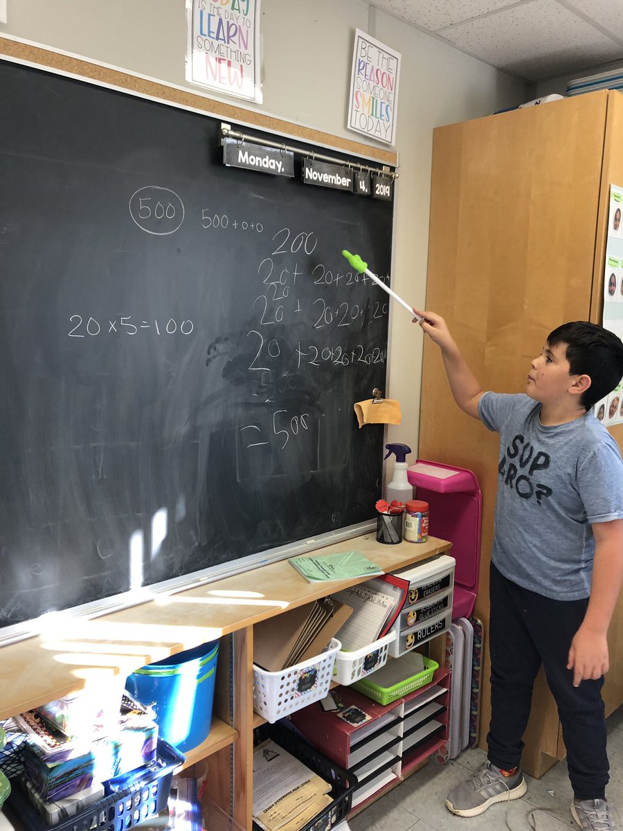 teach2reach_'s tweet photo. Today was “Make it Monday” for our class Number Talks! How can you make the number 481 or 500? #numbertalks @SMCDSB_SCH https://t.co/iGTZxNwzj1