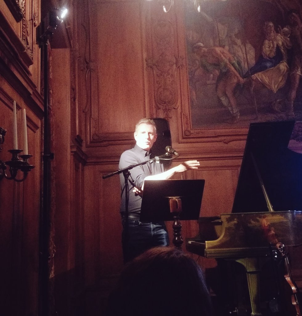 ireland's tweet photo. It's an absolute privilege to be here in Los Angeles for @IrelandWeek. Some brilliant events over the weekend inc. the #IrelandCon conference, @the2johnnies & last night's Seamus Heaney symposium.
Looking forward to tonight's #MusicFromIreland showcase @ResidentDTLA 🎵 https://t.co/AzyJERjMnM