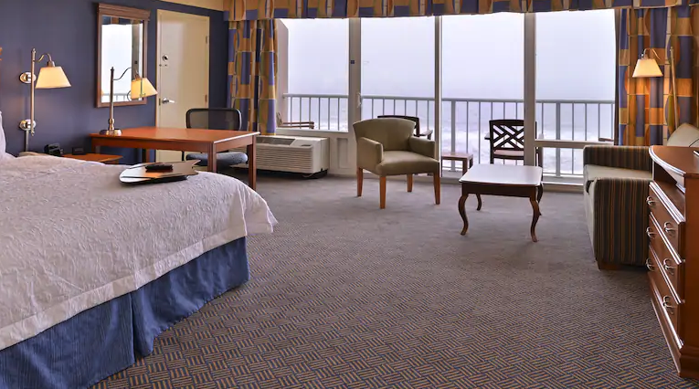 Wake up to the calming sounds of waves breaking gently on the shoreline.
.
.
.
#VirginiaBeach #HamptonInnVABeach #virginiabeachoceanfront