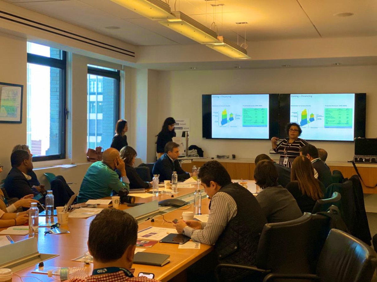 ramonjmestre's tweet photo. El concurso distinguió a los proyectos innovadores de regeneración urbana impulsados por municipios de Latinoamérica y Caribe. A nosotros nos premiaron por el Plan de recuperación social, urbanística y ambiental de los predios ferroviarios del #DistritoCiudadano.
#CitiesChallenge https://t.co/5aPD9v6yYk