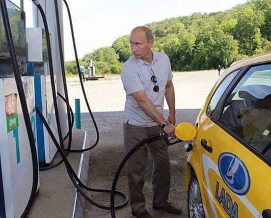 AbuukarProf's tweet photo. Hadii uu ahaan lahaa farmaajo waxay dhihi lahaayeen waa #igu_sawir Lkn shacabka Russia mayaqanaan waxyabahaas qaabdarada badan.
Soomaaliyeey aan xushmayno madaxdeena waa in la isku dayaa in la xushmeeyo marwalba dowladeena. https://t.co/Jfx5mQMtPb