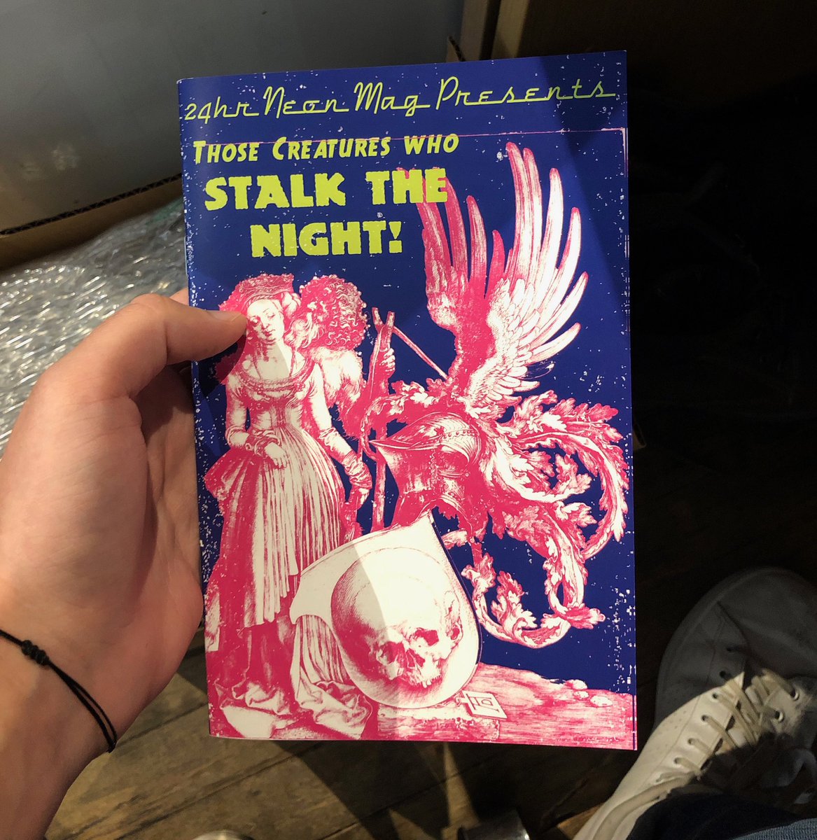 24hr Neon Mag tweet media