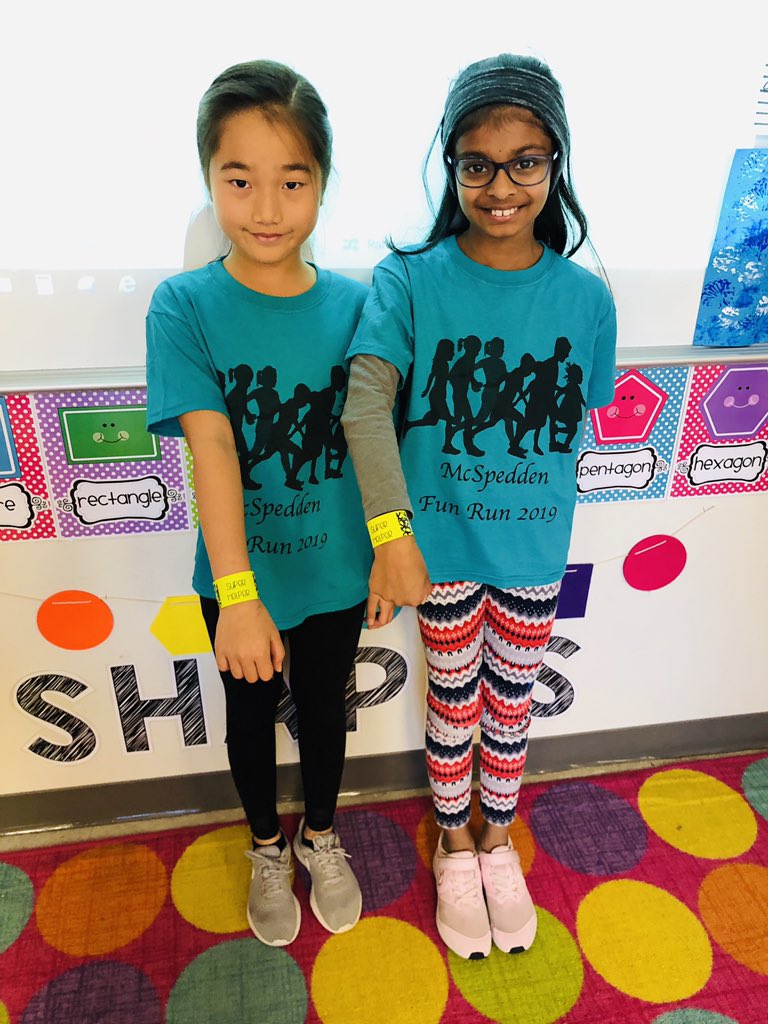 missh_ART_mann's tweet photo. November rockstars are rocking it!! Excellent Examples, Super Helpers, Busy Bees, and Outstanding Participation oh my! 💕💚💙💛🎸 #mcspedden #inspireoneinspiremany #elementaryart #rockstars #rockstarbehavior @McSpeddenES https://t.co/adaOVC9uuI