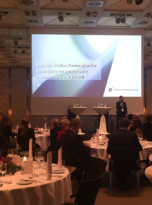 germanboardnews's tweet photo. @NKammerlander eröffnet den 15. Deutschen Aufsichtsratstag #DART15 im Industrie-Club Düsseldorf! https://t.co/jr76LsgOlw