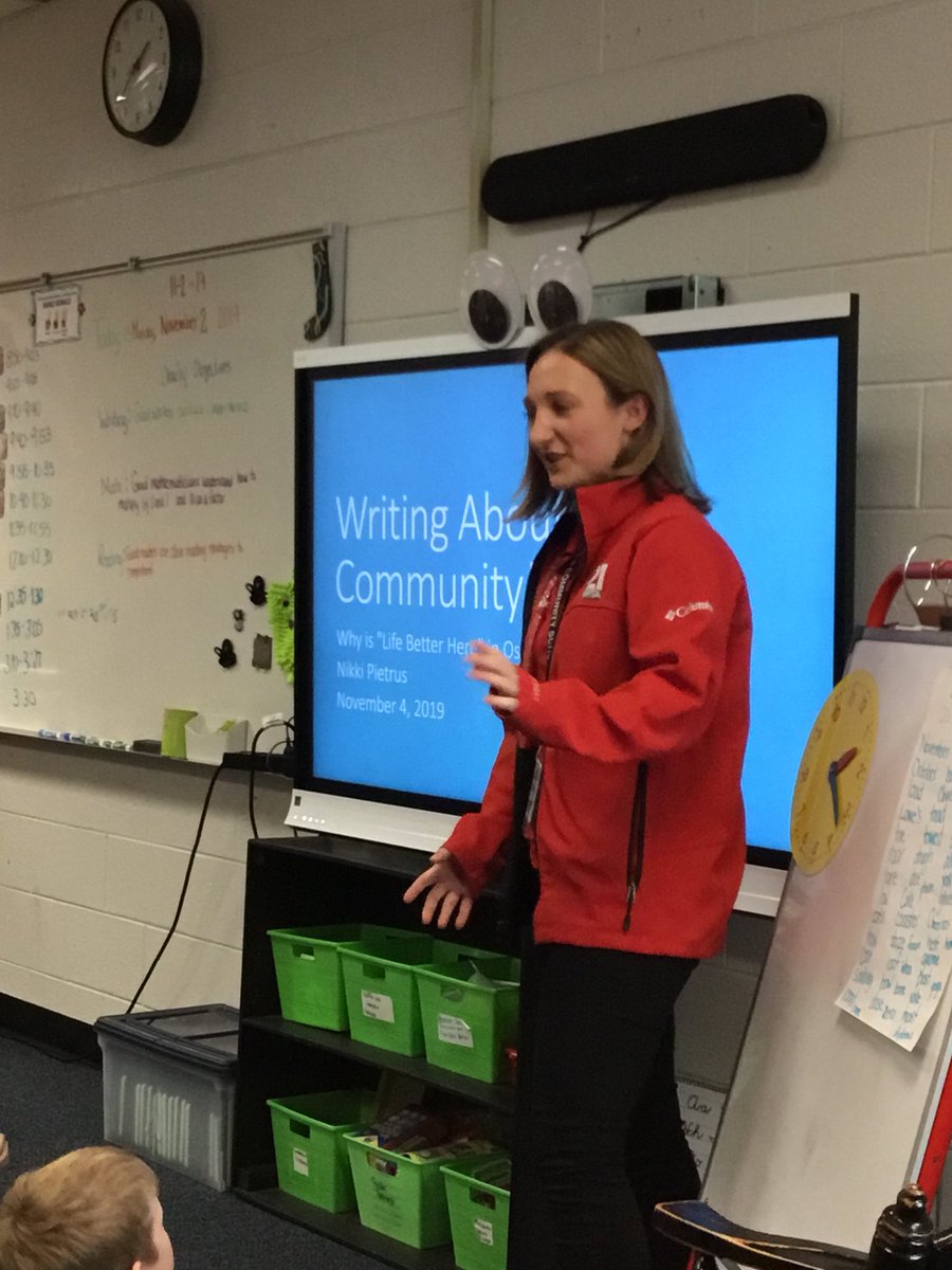 SanderRoom18's tweet photo. Listening to Nikki Pietrus talk about how she gathers info about communities for the news channel @ABC21WPTA  for their summer segments “Life’s Better Here.” We will then be writing a persuasive piece about why Ossian is great! @MrsPattersonOES @NWCSSchools @OESBears https://t.co/ExOztnZJDG