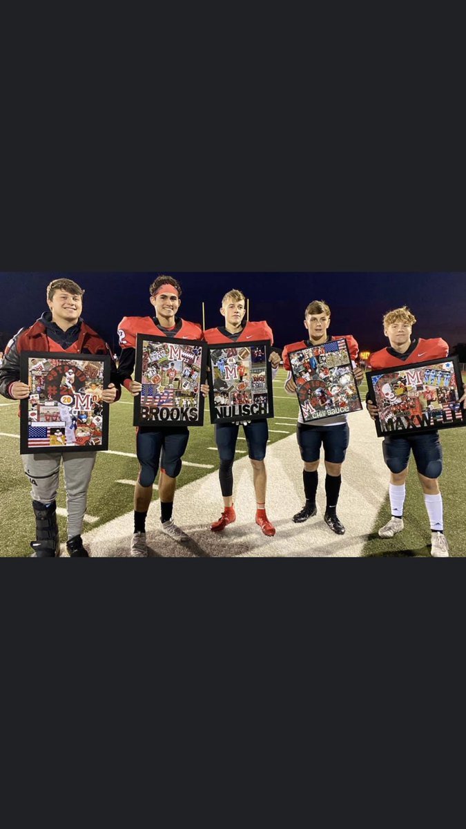 NulischPatrick's tweet photo. last time stepping on that field 🩸 #SeniorNight https://t.co/Fgf4GenTlb