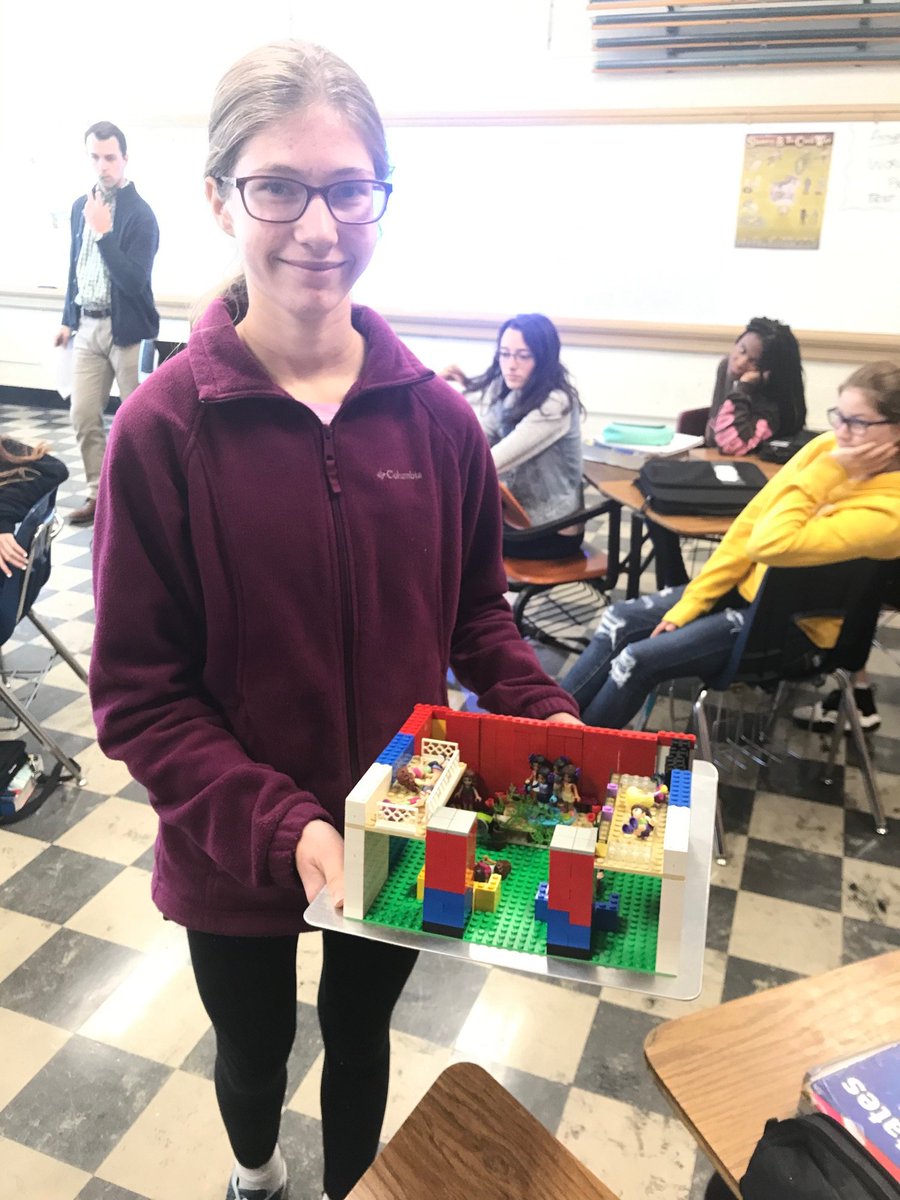 stark_high's tweet photo. Mr. Monahan's social studies classes have been learning about the 1893 Chicago World's Fair. The ss chose a building & presented about them in class through presentations or replicas. #sclearns #rollsc https://t.co/Ll0Iag2Nry