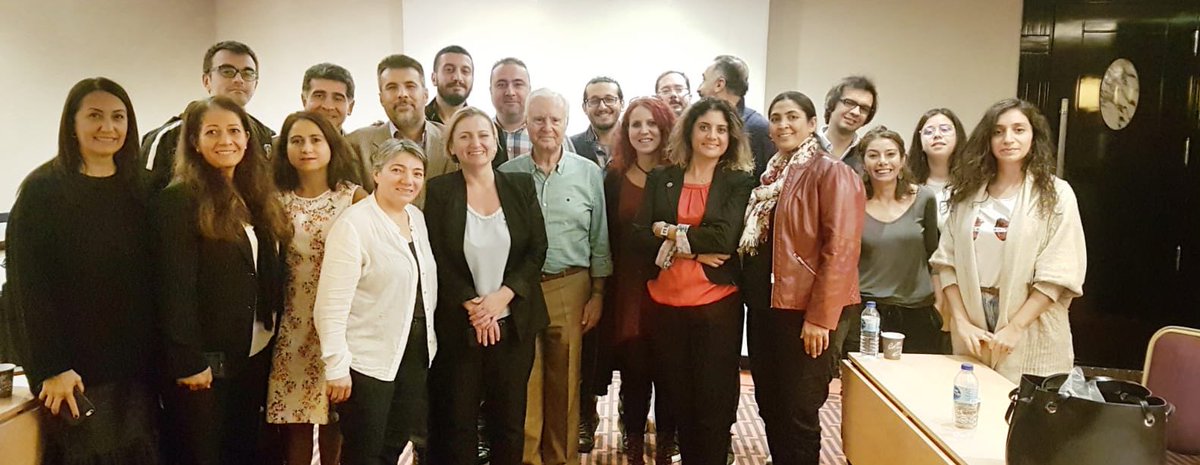 ozdennyerlikaya's tweet image. Yerel Yönetimler Okulu’nda bugün dersimiz “ STK VE YEREL YÖNETİM” hocamız ise konunun duayeni Prof.Dr.Korel Göymen #SODEV #KorelGöymen