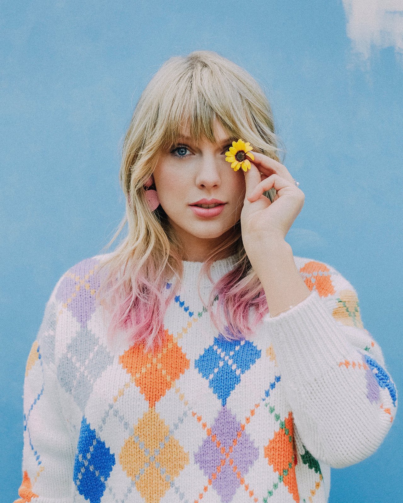 Taylor Swift News 🩵 on X: 📝  @TBTimes_Opinion rank 'RED' as the 9th  Best Album of the Decade “She's never made one better. This was her tipping  point between country and