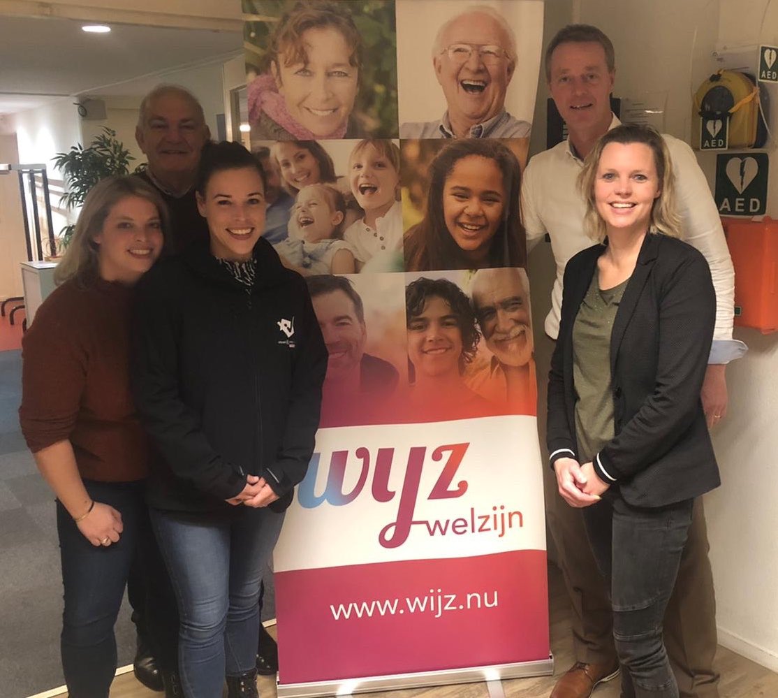 Zelfstandig blijven van groot belang

 Samen met <a href="/LeoElfers/">Leo Elfers</a> namens <a href="/CDAZwolle/">CDA Zwolle</a> te gast bij <a href="/VitaalVeilig/">VitaalVeiligThuis</a> 

Ouderen (70 plussers) langer zelfstandig wonen, 
Veiligheid in en rond het huis versterken
zelfredzaamheid van inwoners bevorderen
een luisterend oor tegen eenzaamheid
