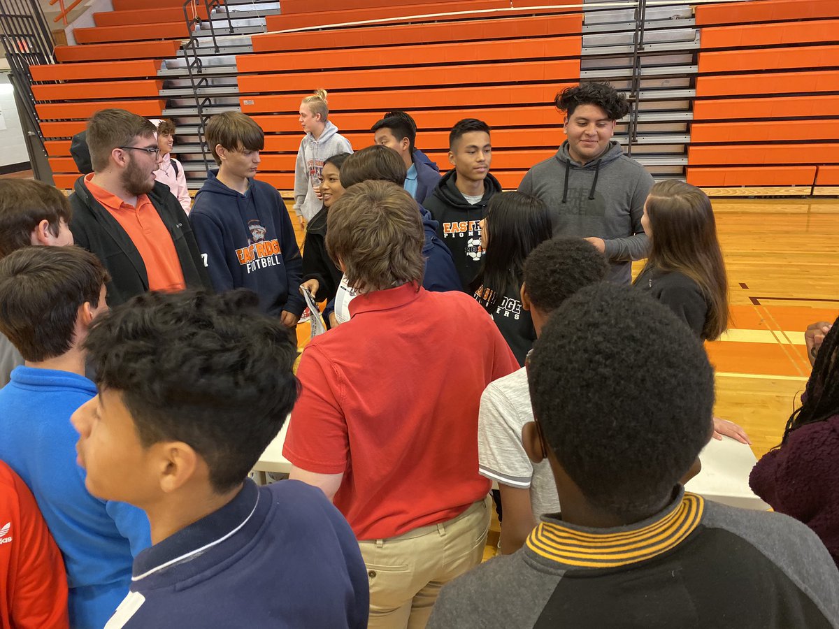 HCS Future Ready Institute of Leadership (@hcsready) on Twitter photo Our FRI ambassadors gave wonderful tours and talks today to our ERMS 8th graders. <a href="/HCSfutureready/">Office of Future Ready Students</a> Our FRI ambassadors gave wonderful tours and talks today to our ERMS 8th graders. <a href="/HCSfutureready/">Office of Future Ready Students</a>